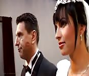 Novia follada por todos después de casarse